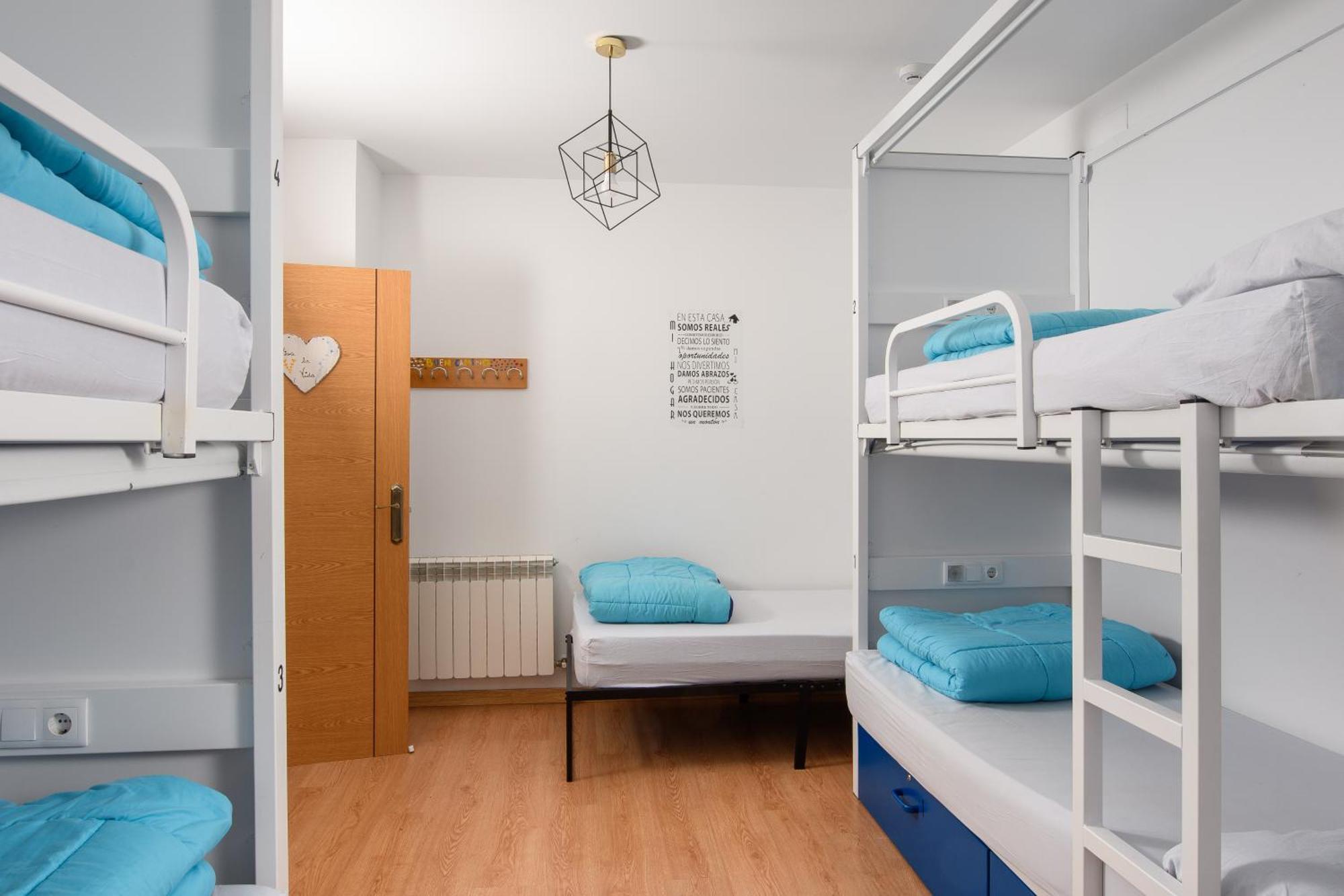 פואנטה לה ריינה Albergue Estrella Guia מראה חיצוני תמונה